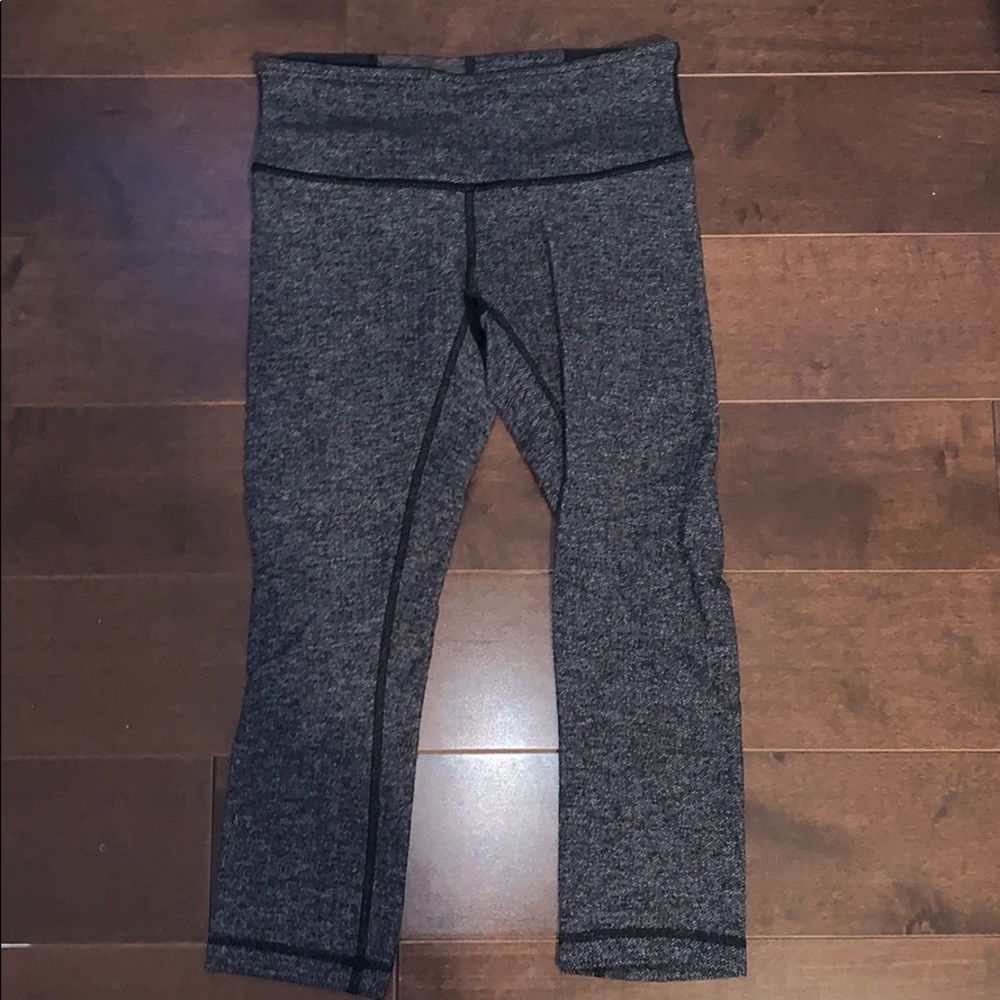 Lululemon Cropped Leggings